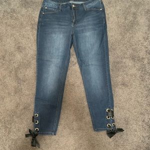 Super Cute 😊 Skinny Jeans with laced ankle!